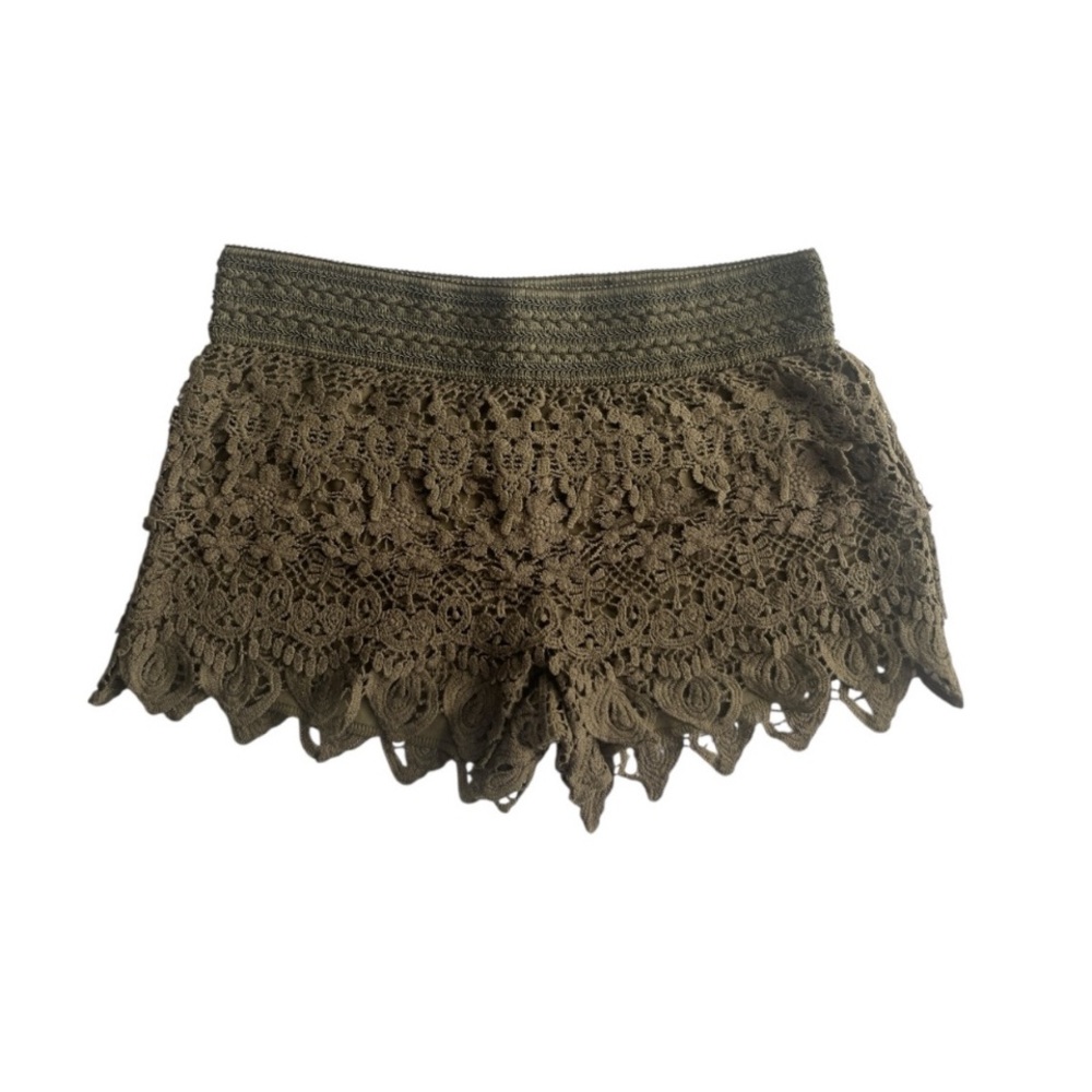 No Boundaries NOBO Floral Crochet Boho Green Shorts Size Small